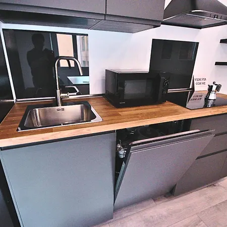 Tigullio Nest Apartamento *